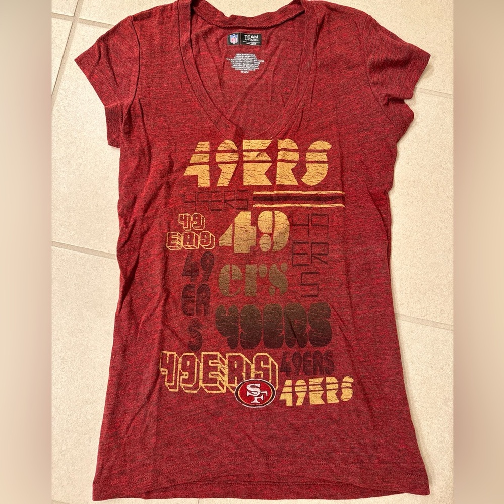 NFL San Francisco 49ers V-Neck Burnt Red Graphic Short Sleeve T-Shirt Baby Tee M